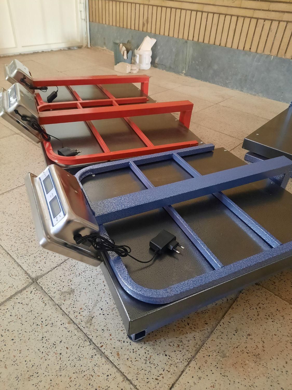 ترازو باسکول ۵۰۰ کیلو ابعاد کفه ۵۰×۶۰|فروشگاه و مغازه|اصفهان, عسگریه|دیوار