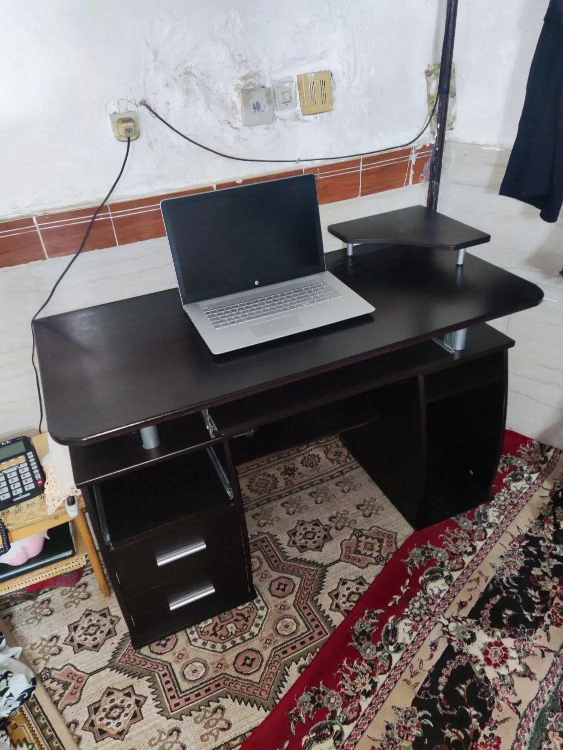 میز کامپیوتر در حدنو بدون هیچ‌گونه خط و خش|میز تحریر و کامپیوتر|ورامین, ورامین|دیوار