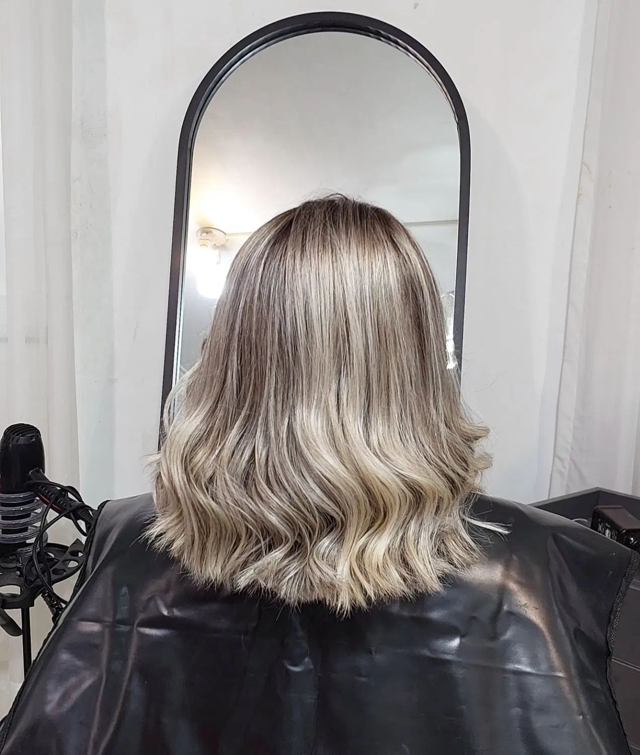 اجرای جدیدترین تکنیک‌های رنگ و رنگ آمبره ،بالیاژ|خدمات آرایشگری و زیبایی|رشت, گلسار|دیوار