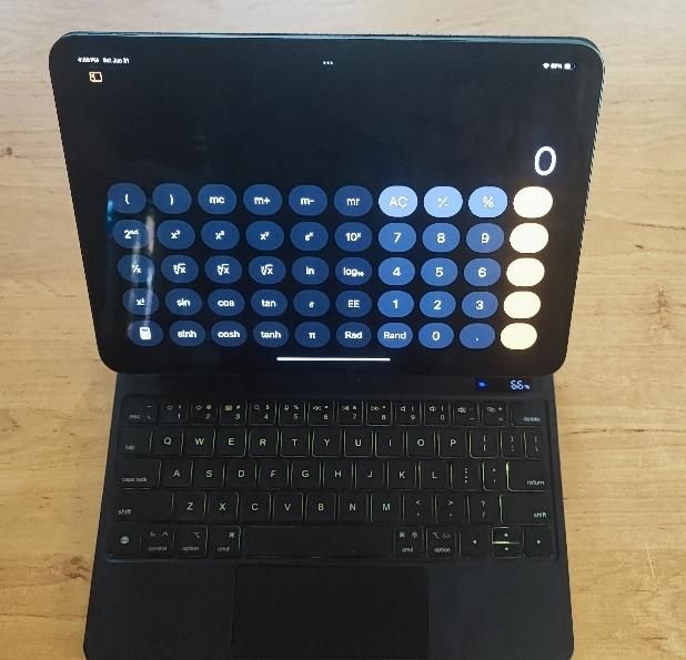 ipaad pro m4 به همراه کیبورد|تبلت|قم, نوقطار|دیوار