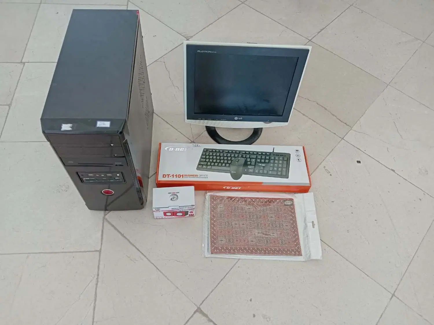 کامپیوتر کامل رم ۸ ویندوز ۱۰ با LCD و وای فای|رایانه رومیزی|اصفهان, ناژوان|دیوار