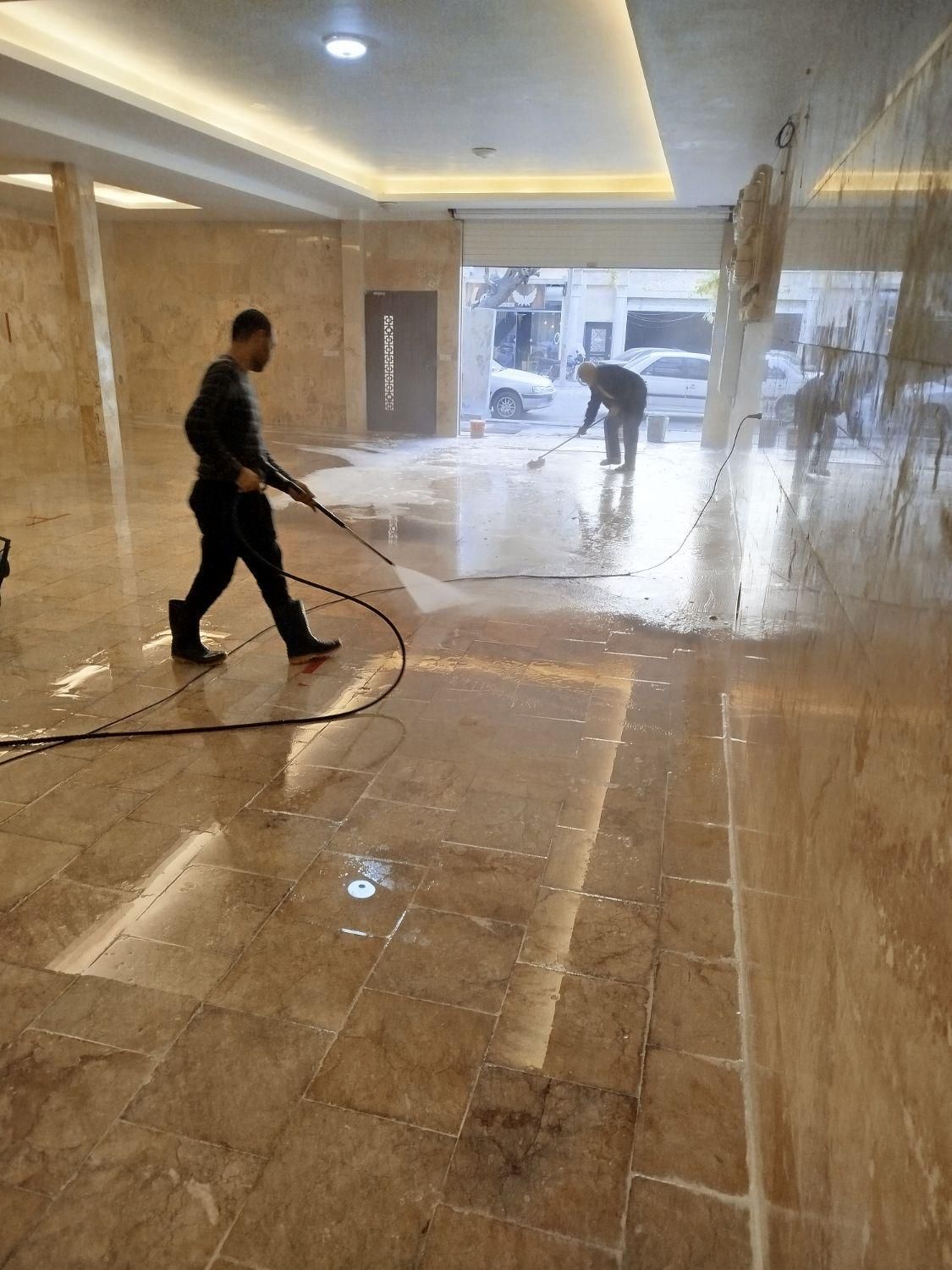 نظافت راه پله با کارواش نظافتچی مبل شویی در منزل|خدمات نظافت|مشهد, وکیلآباد|دیوار