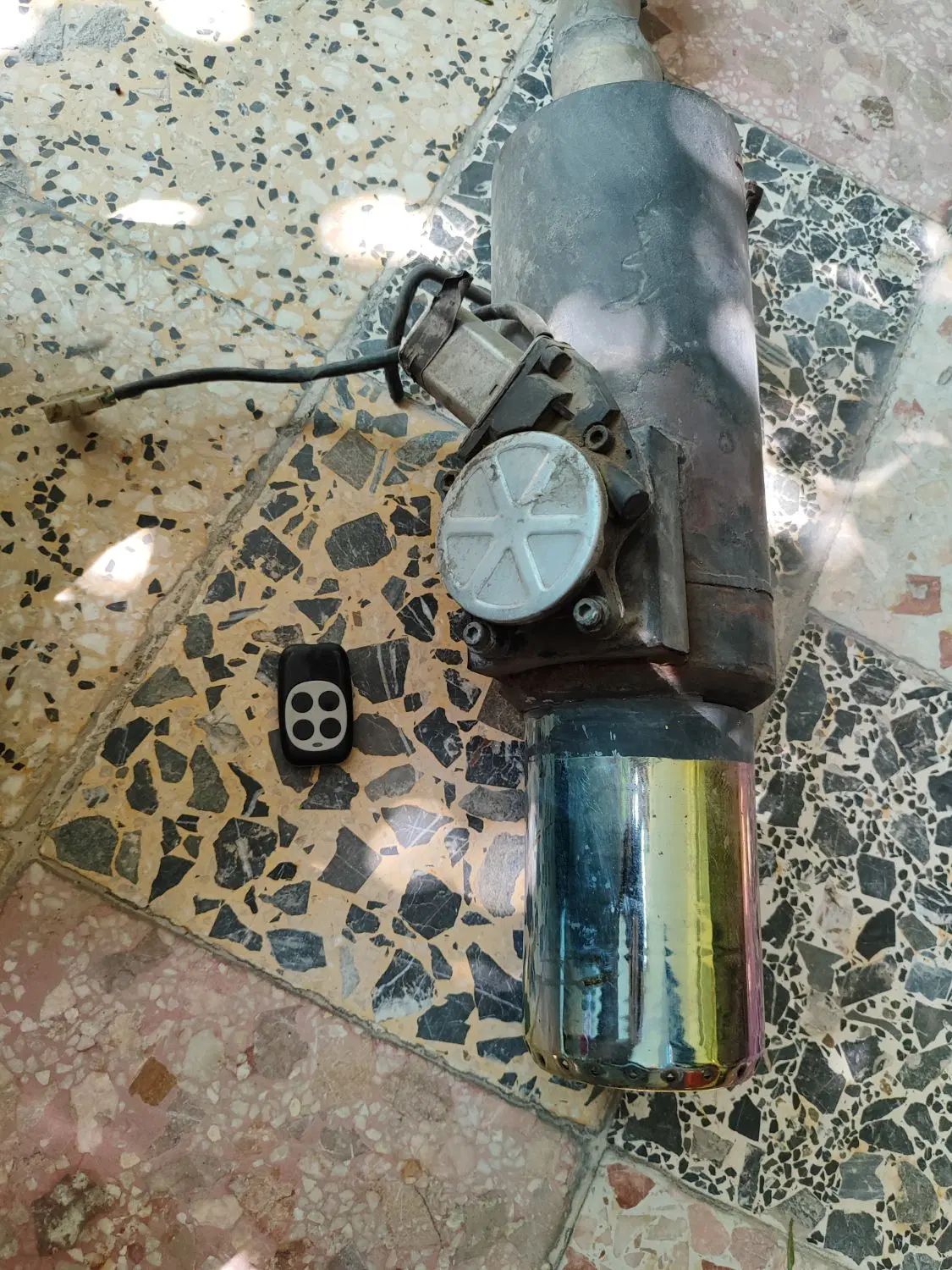 منبع اگزوز HKS با ریموت کنترل از دور(بیصدا تا بم)|قطعات یدکی و لوازم جانبی|اصفهان, همدانیان|دیوار