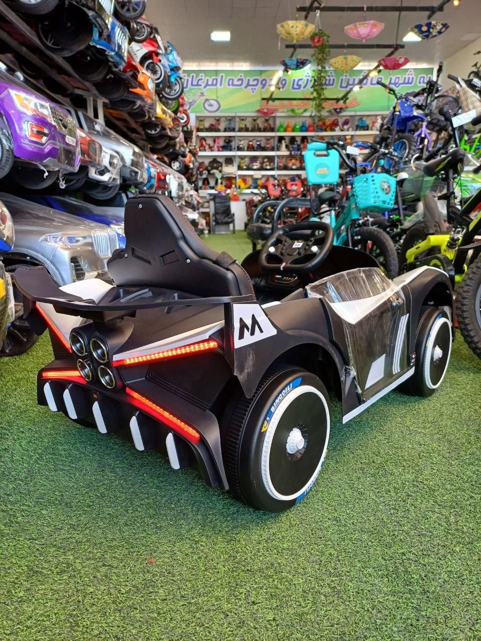ماشین شارژی مدل (بوگاتی)کنترل دار و سه سرعت|اسباببازی بچه|مشهد, توس (بلوار توس)|دیوار