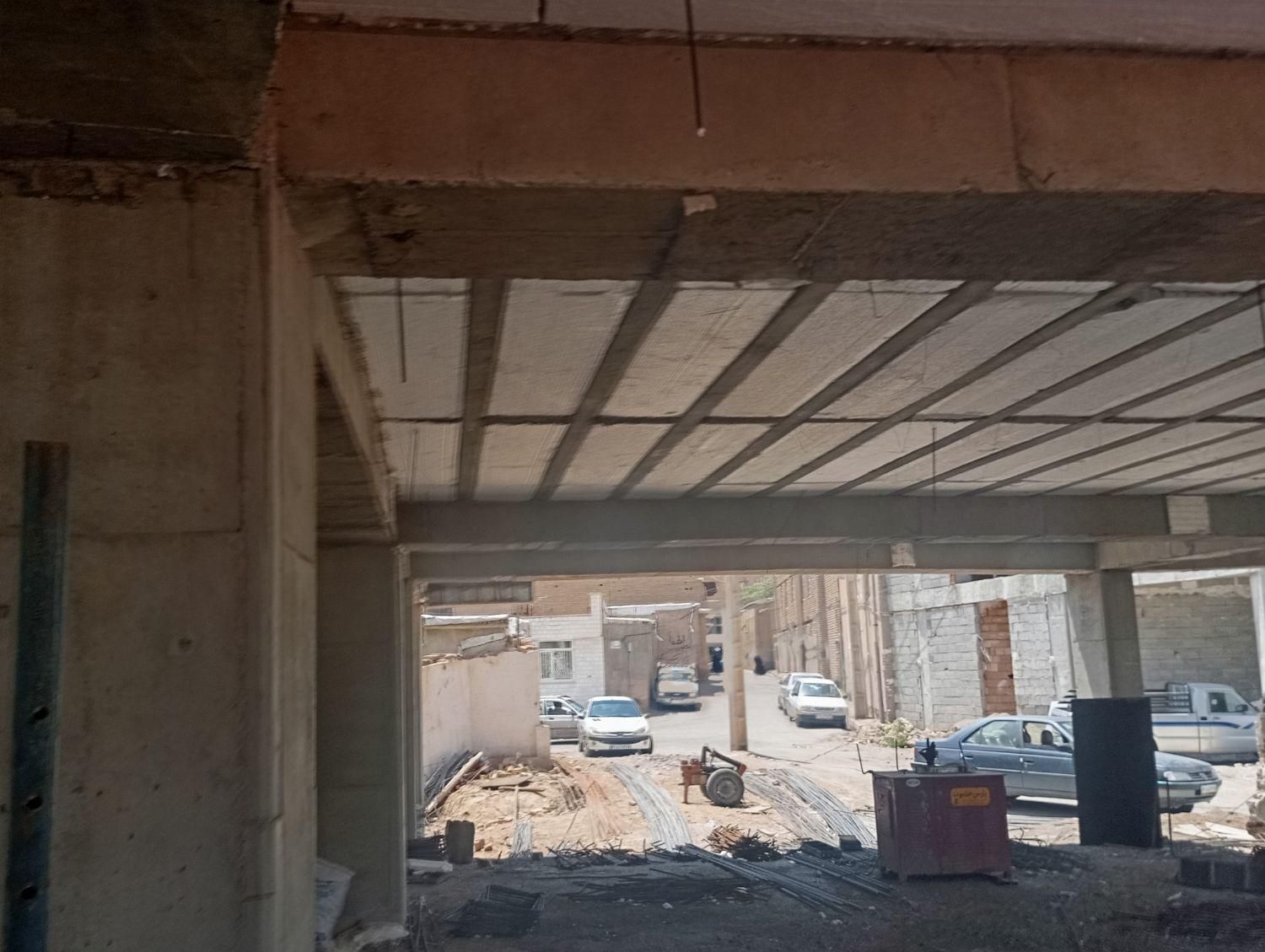 پیمانکاری  تخریب و و گود برداری .تولید تیرچه صنعتی|خدمات پیشه و مهارت|ابهر, |دیوار