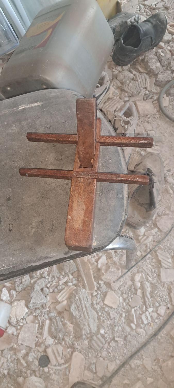 رنده دستی نجاری قدیمی زیباوکاکسیونی|کلکسیون اشیاء عتیقه|سنندج, |دیوار