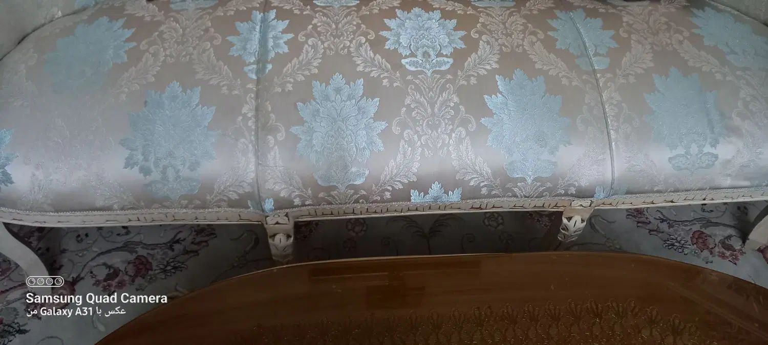 مبلمان سلطنتی۹نفره(فرحی)نو+لوسترسالنی زیبا|مبلمان خانگی و میز عسلی|اصفهان, لاله|دیوار