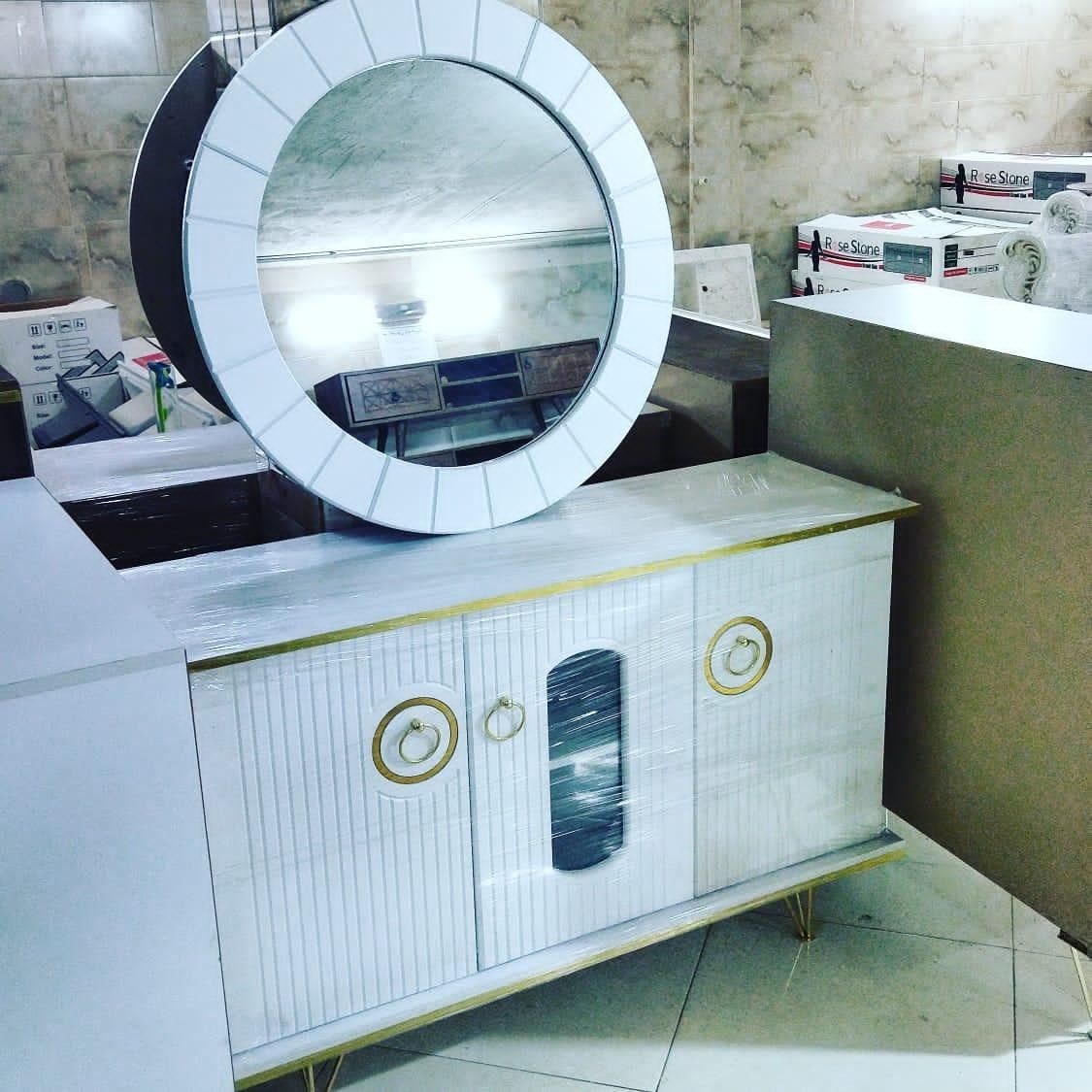 آینه گرد با قاب ام دی اف وکیوم|آینه|فردیس, انبار نفت|دیوار