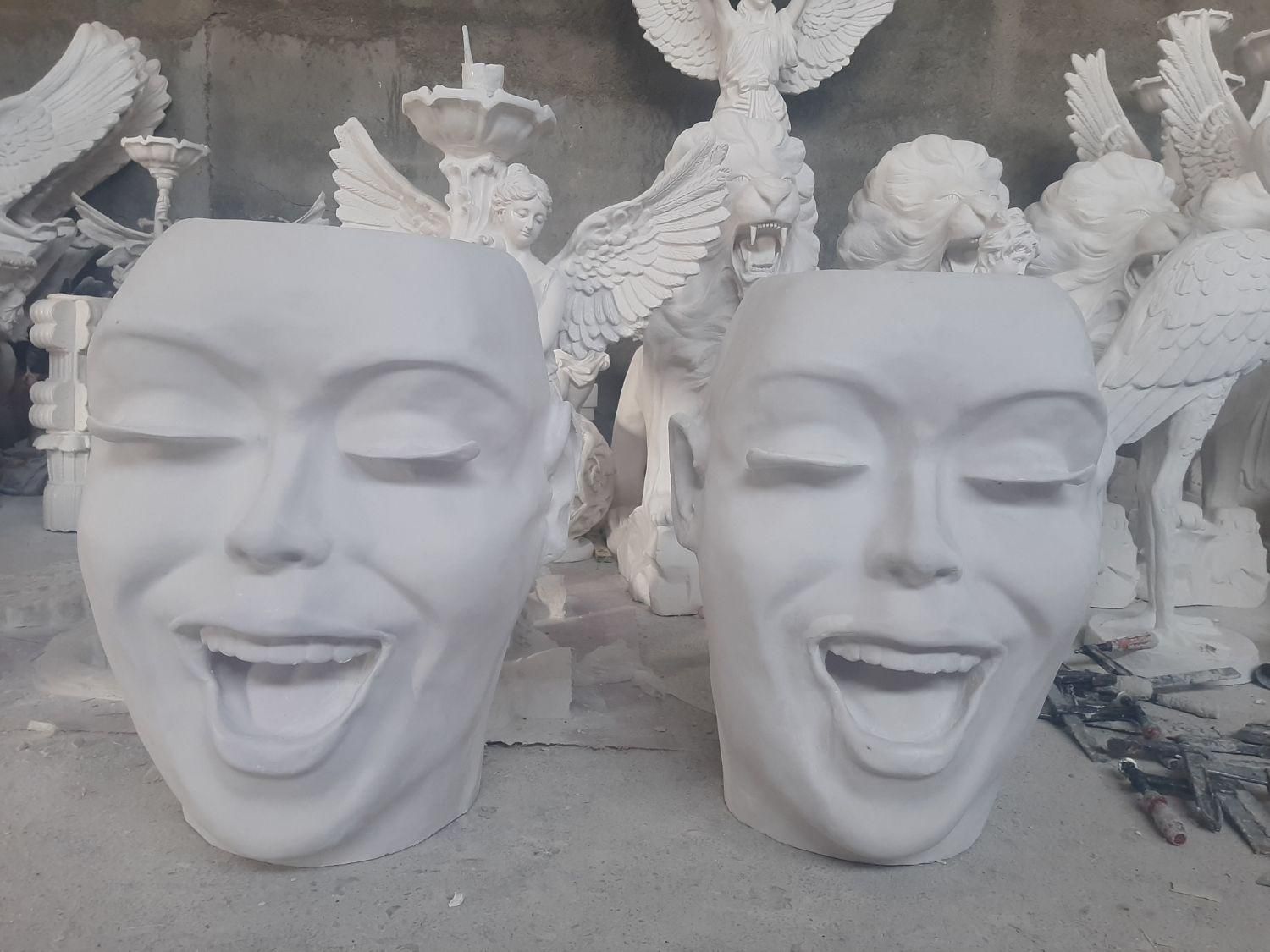 گلدان فایبرگلاس بزرگ مدرن خاض(مجسمه سازی اطمانی)|مجسمه، تندیس، ماکت|مشهد, نوید|دیوار