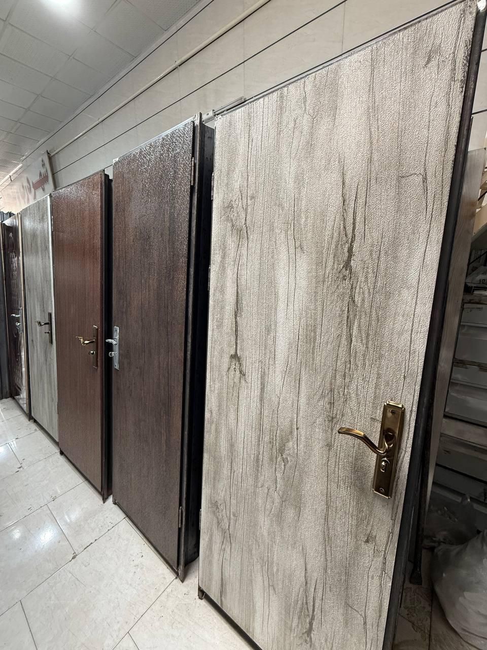 درب اتاق خواب وسرویس ضداب|مصالح و تجهیزات ساختمان|زنجان, |دیوار