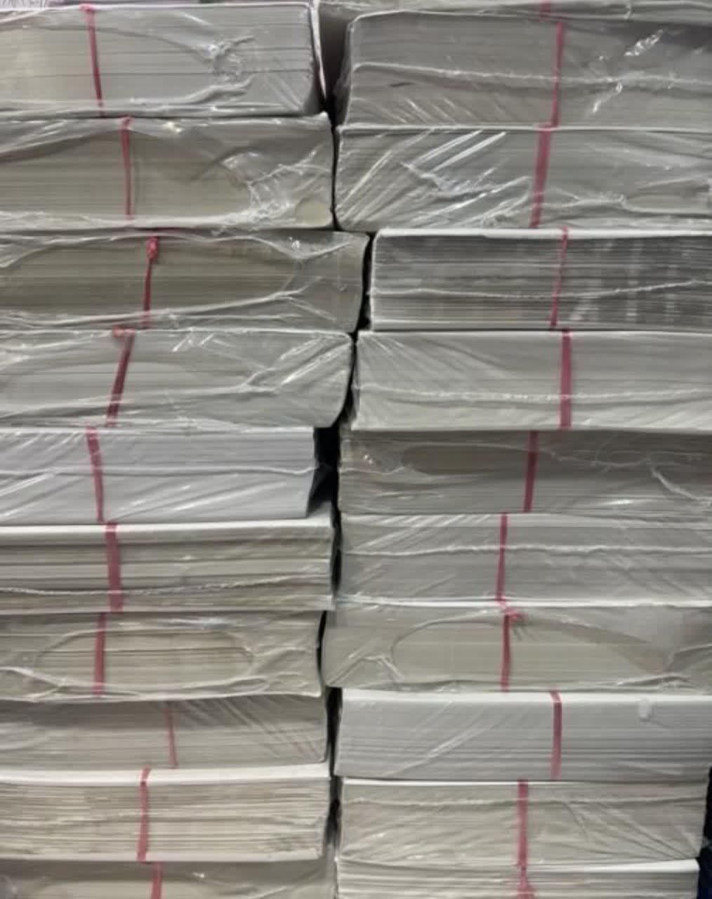 کاغذ روغنی سایز 35*33وسایز 35*25|ظروف نگهدارنده، پلاستیکی، یک‌بارمصرف|اصفهان, عطار نیشابوری|دیوار