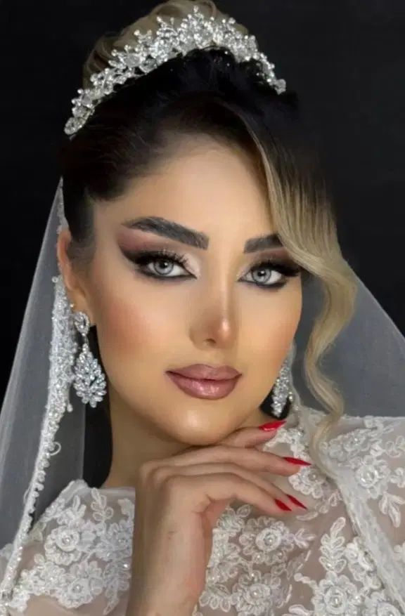 میکاپ تخصصی و شیک برای مجالس شما (ویژه همراه)|خدمات آرایشگری و زیبایی|کرمان, |دیوار