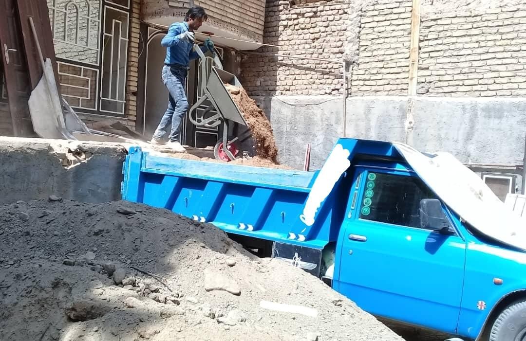 حمل خاک و نخاله  خاکبرداری با نیسان کمپرسی|خدمات حمل و نقل|مشهد, کوی پلیس|دیوار