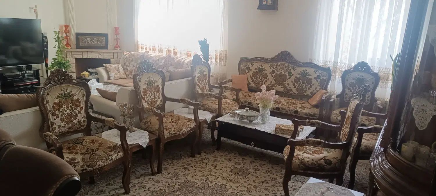 مبلمان ۱۲نفره همراه با میز عسلی|مبلمان خانگی و میز عسلی|تهران, مینی‌سیتی (شهرک نفت)|دیوار