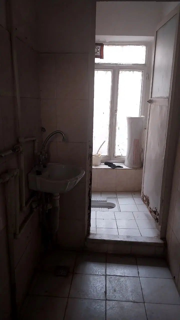 خانه ای ۸۹ متری  کلنگی آجری قابل سکونت|فروش خانه و ویلا|تهران, سلیمانی|دیوار