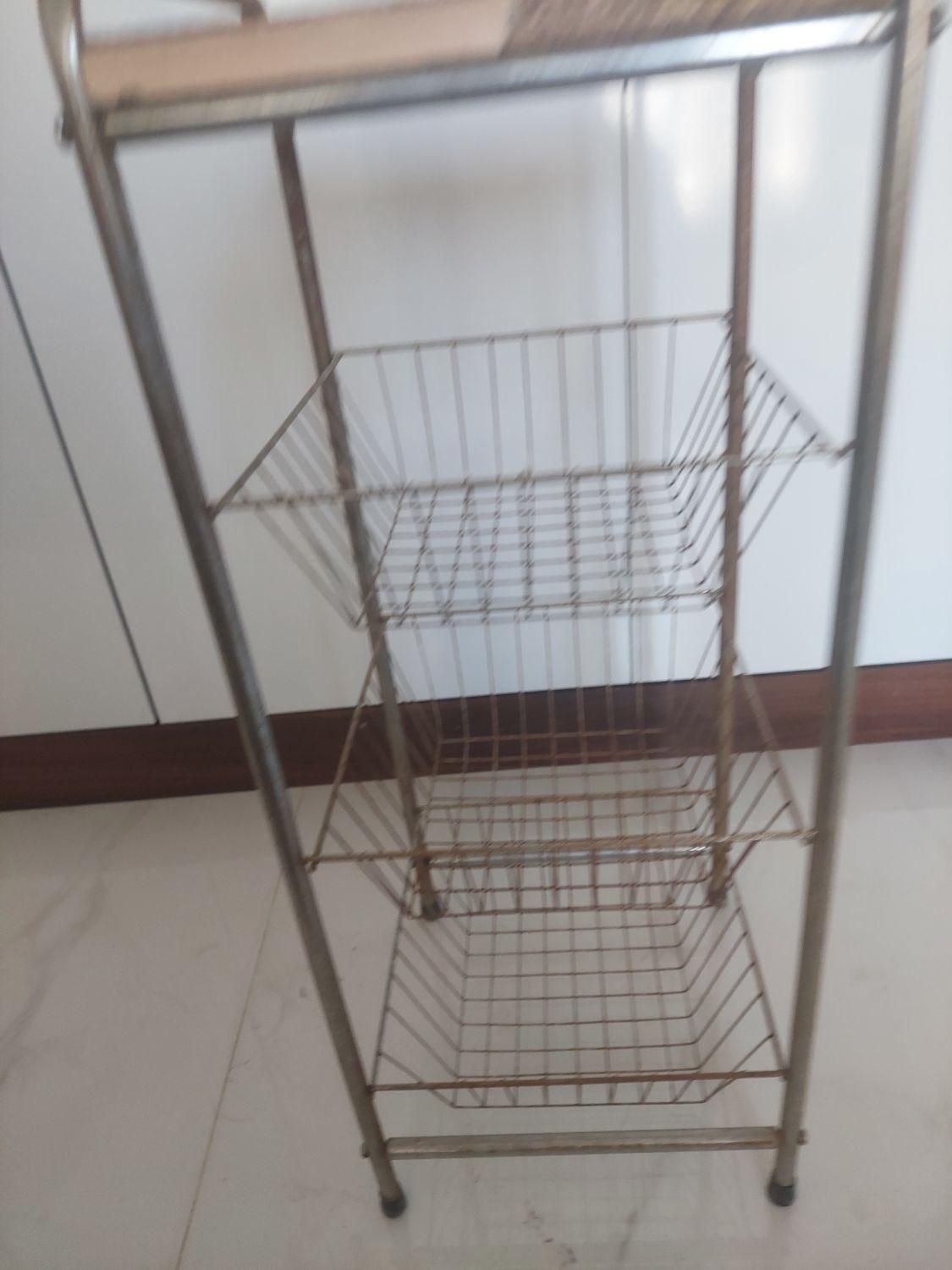 جای پیاز|آب‌چکان و نظم‌دهنده ظروف|بروجرد, |دیوار
