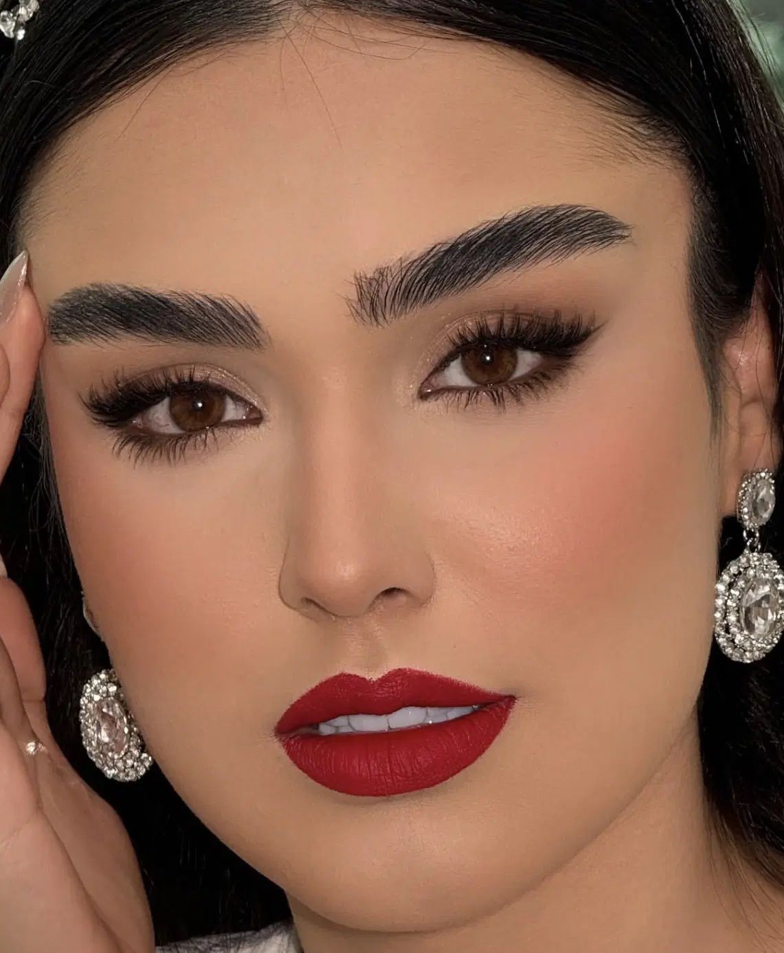 میکاپ حرفه ای،شنیون،اصلاح ابروی تخصصی خدمات زیبایی|خدمات آرایشگری و زیبایی|قم, شهرک قدس|دیوار