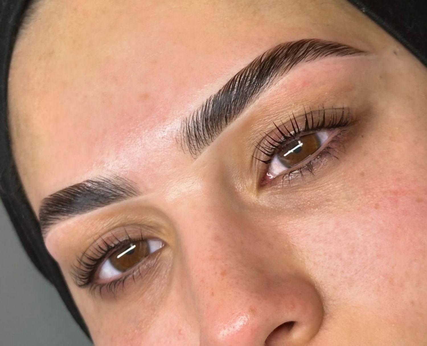 فیشال و پاکسازی کاشت مژه و لیفت ابرو|خدمات آرایشگری و زیبایی|رشت, جانبازان|دیوار