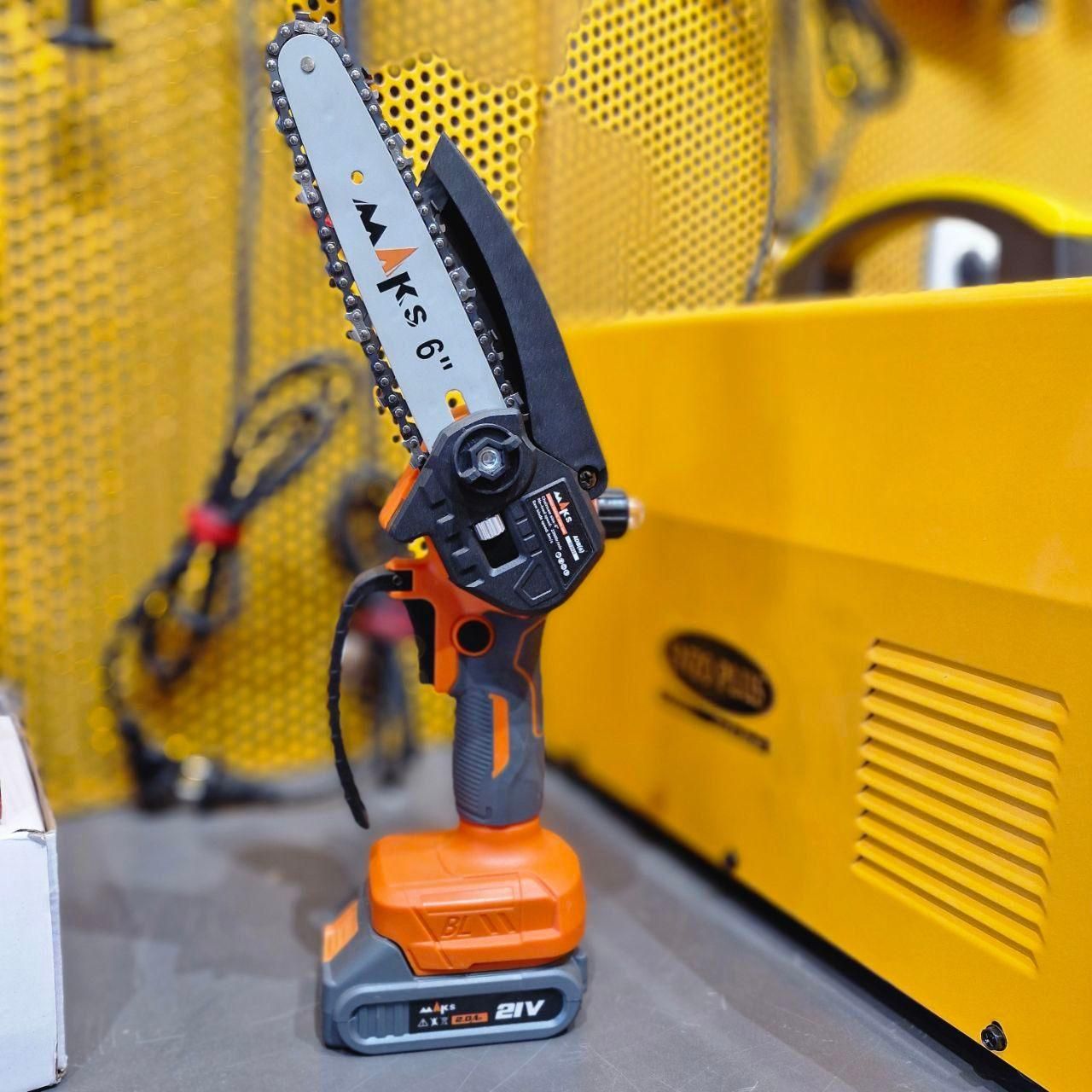 اره زنجیری شارژی 21 ولت مکس مدل ADB6|ماشین‌آلات صنعتی|مشهد, کوشش|دیوار