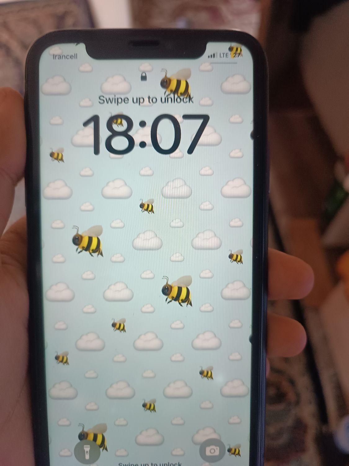 اپل iPhone 11 با حافظهٔ ۱۲۸ گیگابایت|موبایل|شیراز, کوزه گری (مقر)|دیوار