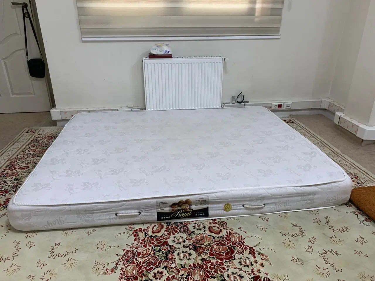 تشک تخت خواب دونفره سالم و کم کار کرده|تشک تختخواب|تهران, بهجت‌آباد|دیوار