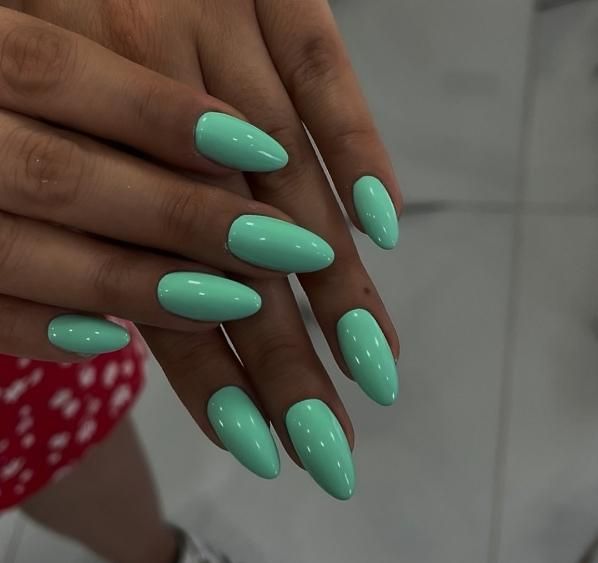 کاشت و اموزش ناخن|خدمات آرایشگری و زیبایی|رشت, چله خانه|دیوار