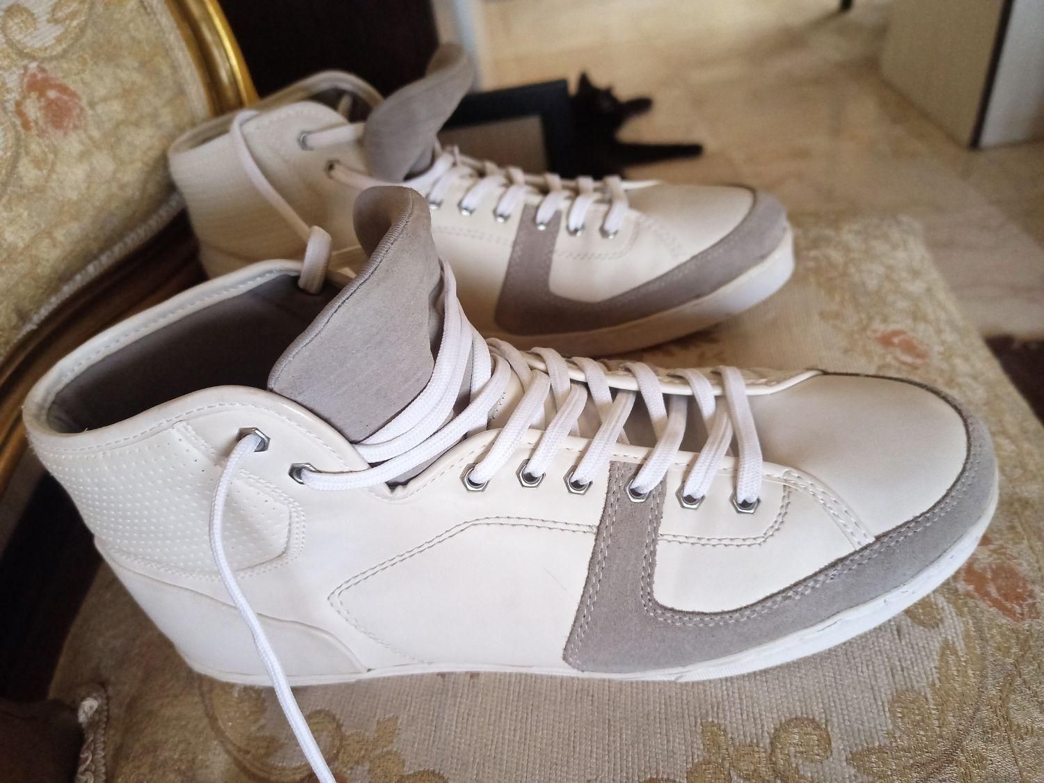 کتونی زارا سایز 43|کیف، کفش، کمربند|تهران, بلوار کشاورز|دیوار