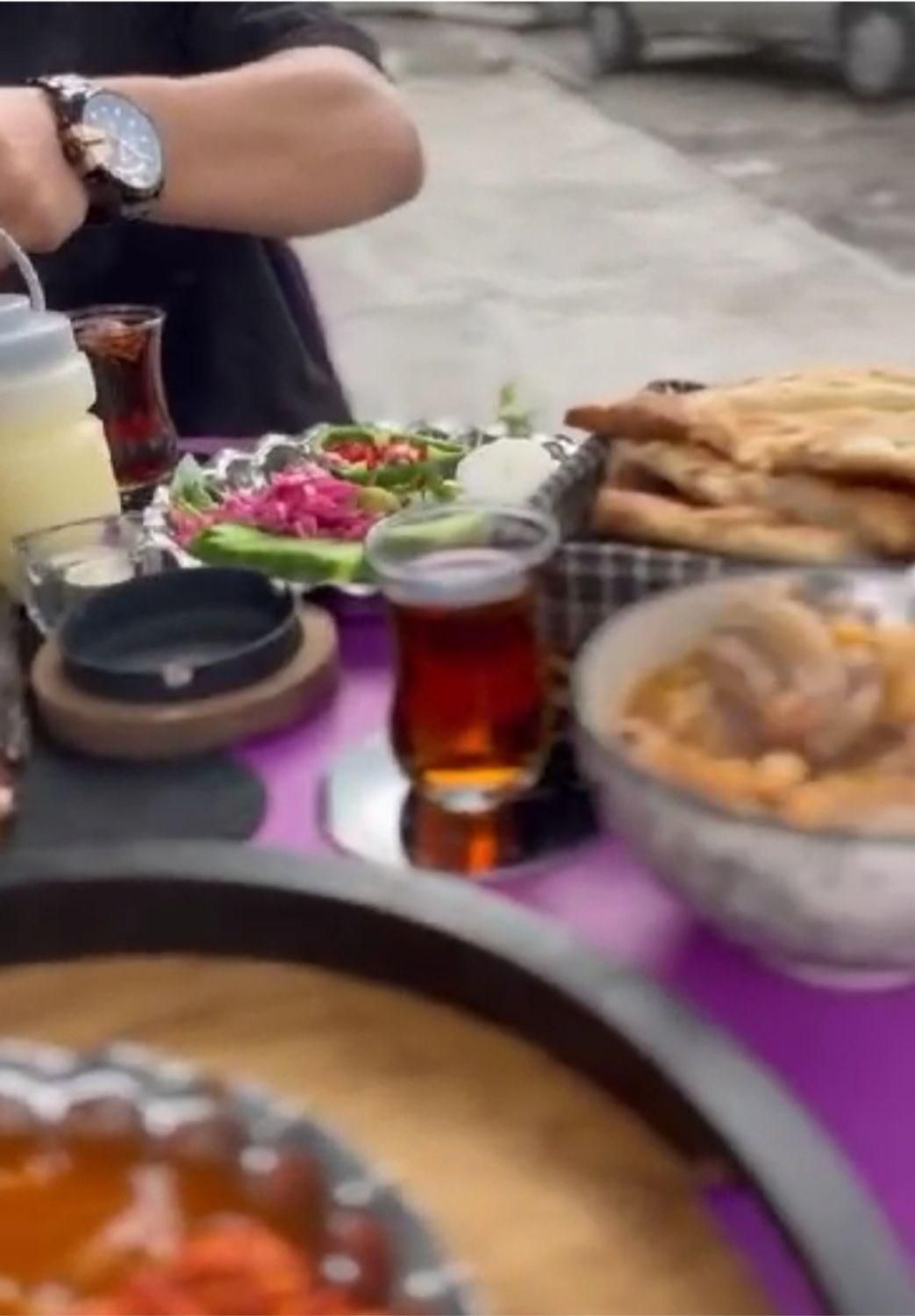 به یک همکار خانم در کافه صبحانه|استخدام خدمات فروشگاه و رستوران|سلمانشهر, |دیوار