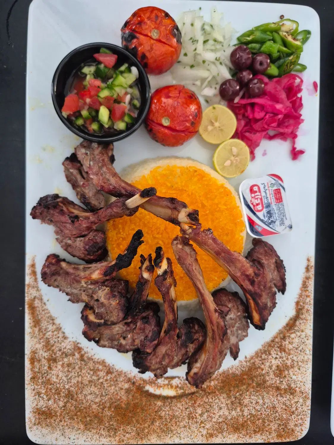 استخدام ویتر خانم برای رستوران مجلل اعیانی|استخدام خدمات فروشگاه و رستوران|اسلام‌شهر, شهرک واوان|دیوار