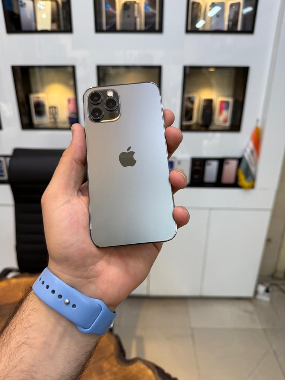 اپل فروش و خریدار iPhone12 Pro ۲۵۶ ZAA|موبایل|تهران, مهران (سیدخندان)|دیوار