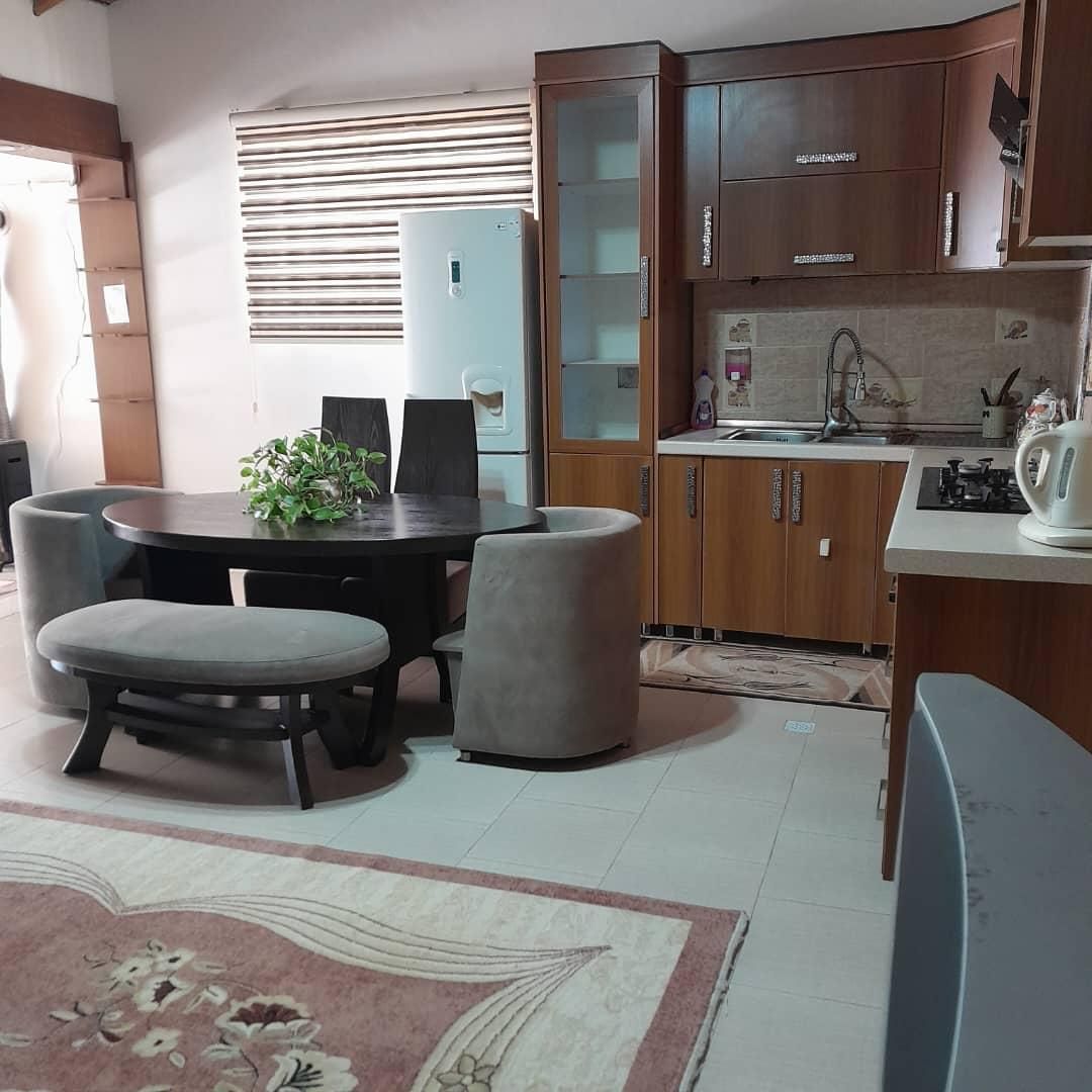 ویلا دربست با پارکینگ فاصله تادریا سه دقیقه|اجارهٔ کوتاه‌مدت آپارتمان و سوئیت|بندر انزلی, خوش پیک|دیوار