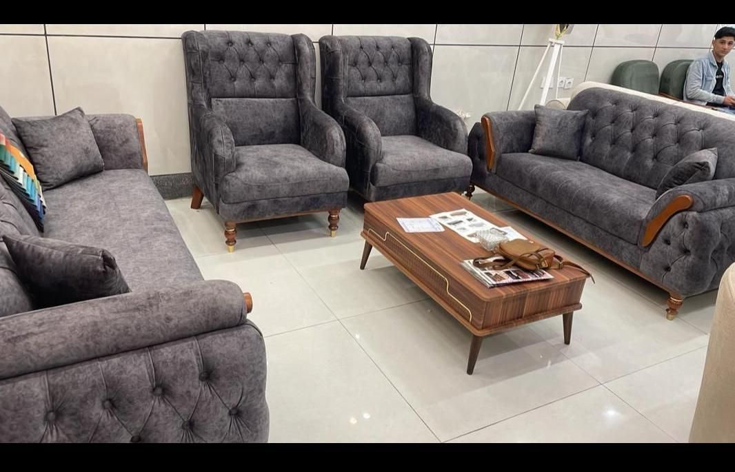 مبل راحتی مشکل پسند|مبلمان خانگی و میز عسلی|پرند, |دیوار