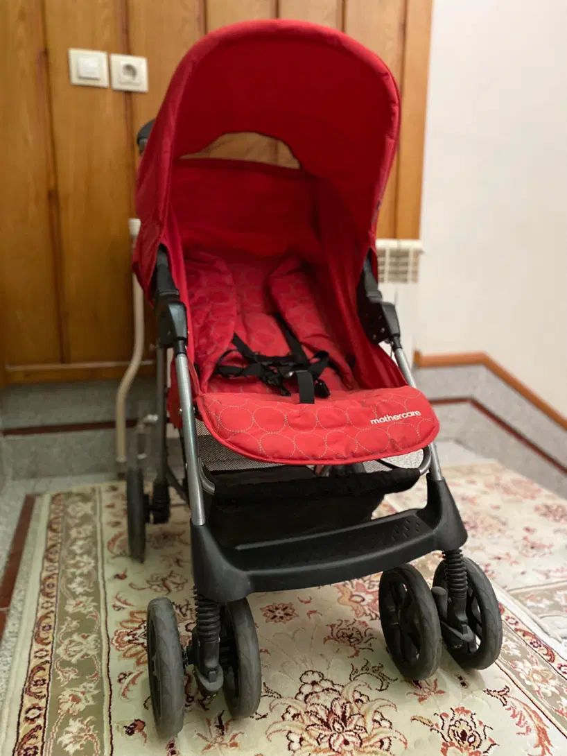 کالسکه Mothercare رنگ قرمز|کالسکه و لوازم جانبی|مشهد, راهنمایی|دیوار