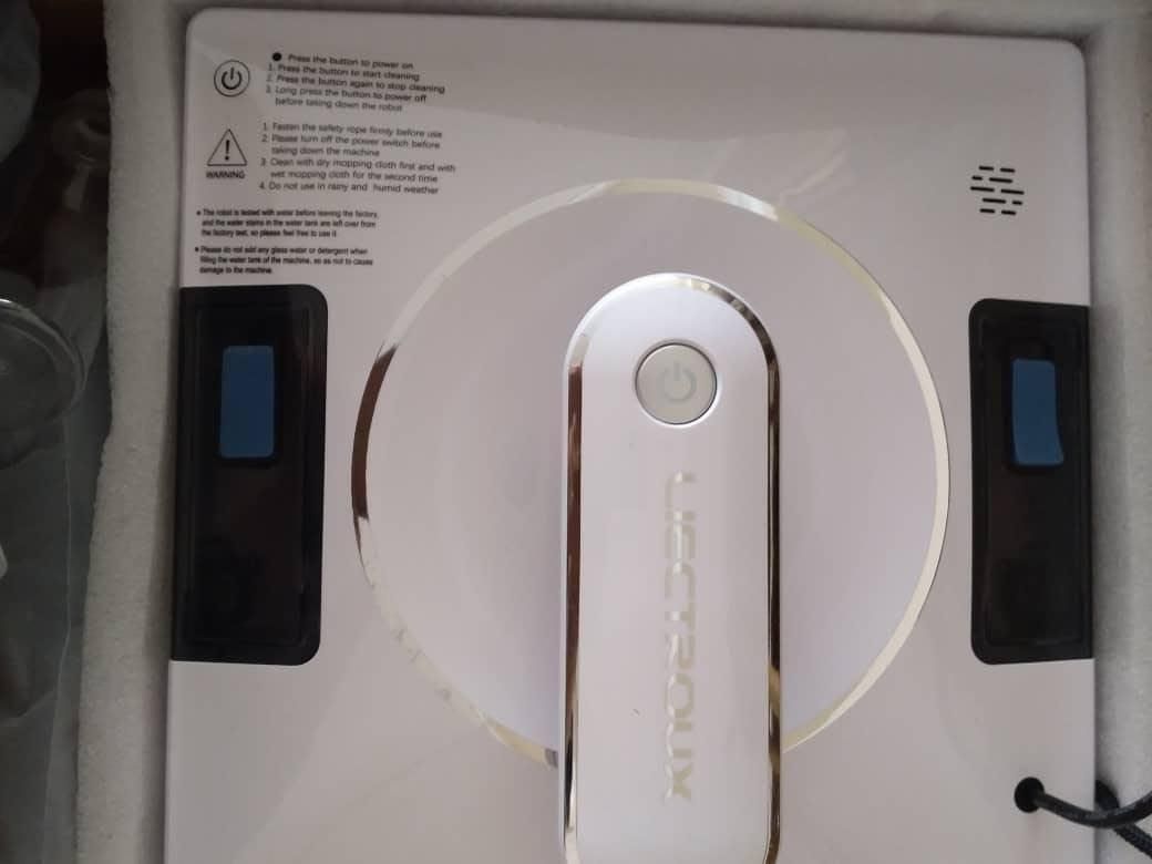 ربات تمام اتوماتیک شیشه شوی لیکتروکس زیر قیمت|جاروبرقی، جارو شارژی، بخارشو|تبریز, |دیوار