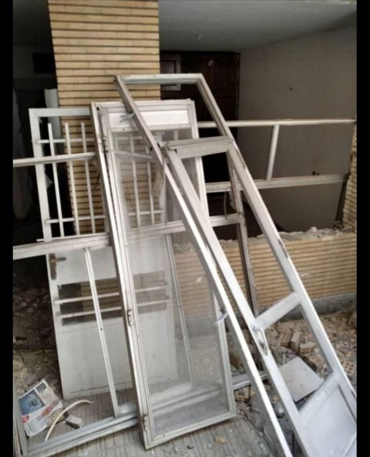 خرید فروش خریدار درب آلمنیوم اهن پنجره بهترین قیمت|مصالح و تجهیزات ساختمان|بندرعباس, |دیوار