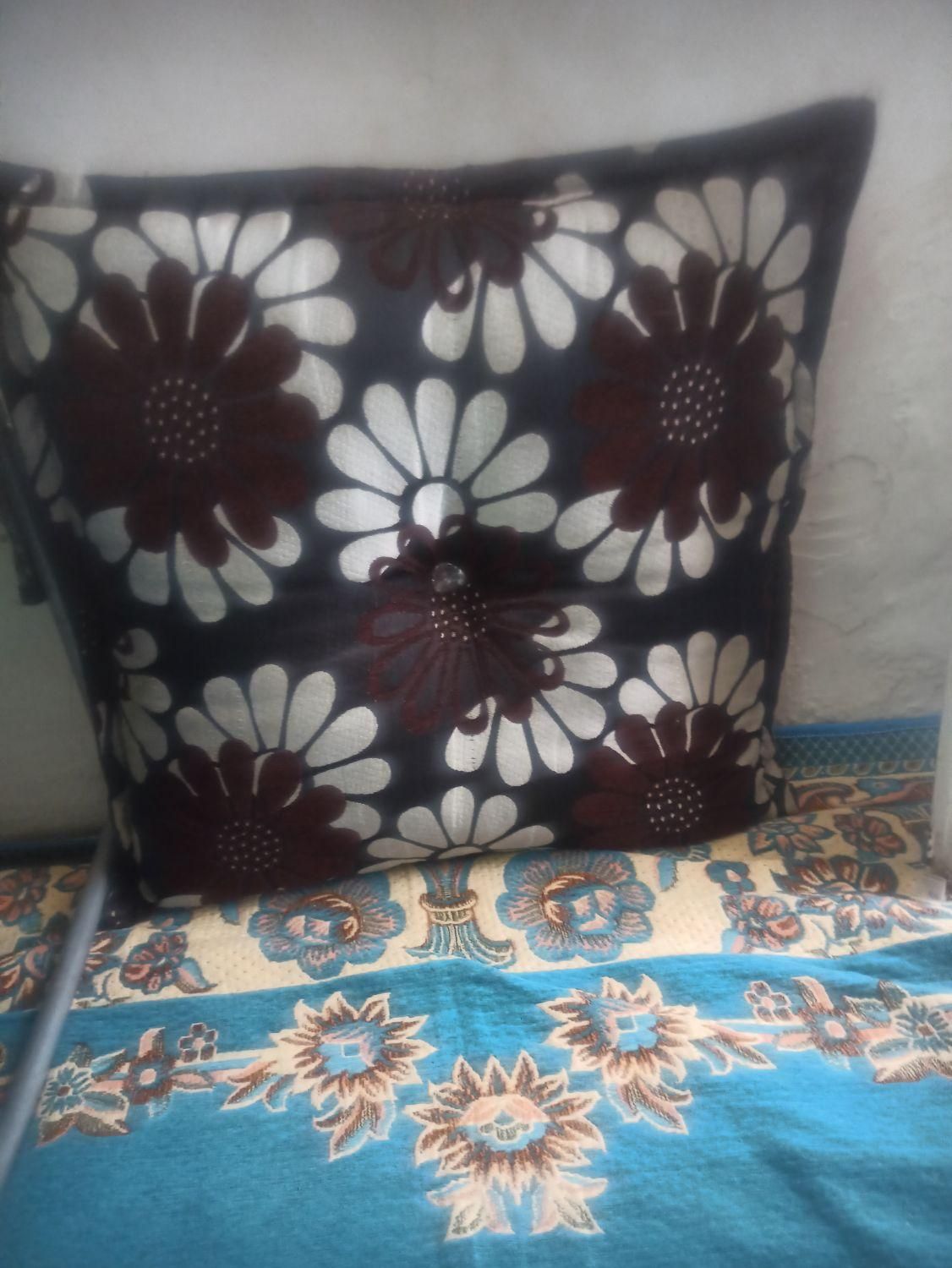 5عدد کوسن سالم تمیز دونه ای 150|رختخواب، بالش، پتو|گلستان (تهران), |دیوار