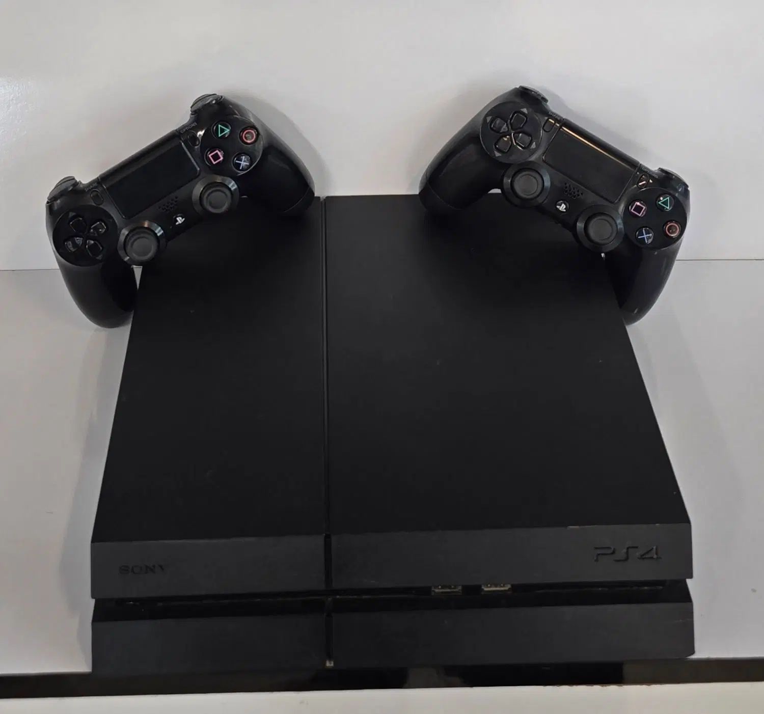 PS4 fat دو  دسته اصلی کپی خور|کنسول، بازی ویدئویی و آنلاین|اصفهان, سعادت‌آباد|دیوار