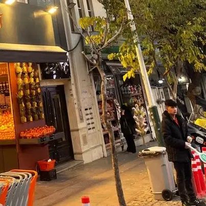 ۲۵متر تجاری هروی بر اصلی جلوی مغازه قابل چیدمان|اجارهٔ مغازه و غرفه|تهران, حسین‌آباد|دیوار