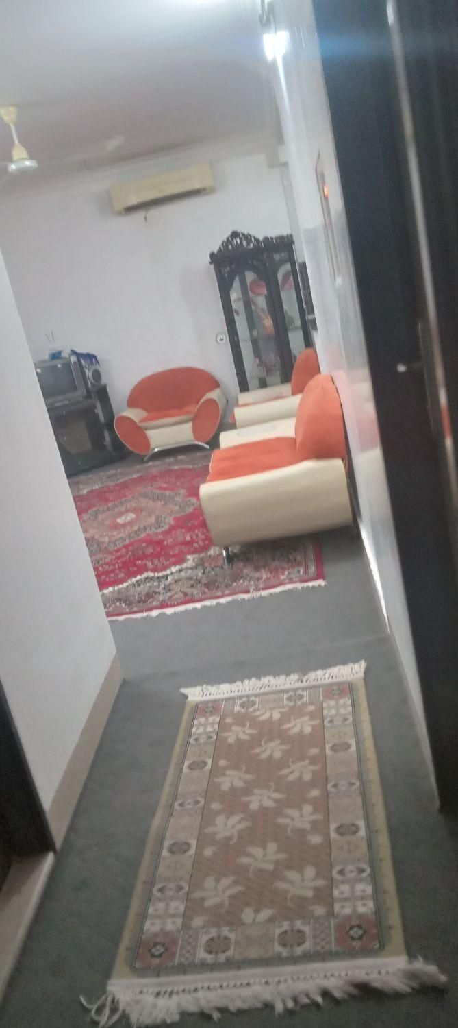 اجاره واحد مبله حیاطدار مستقل|اجارهٔ کوتاه‌مدت آپارتمان و سوئیت|لار, |دیوار