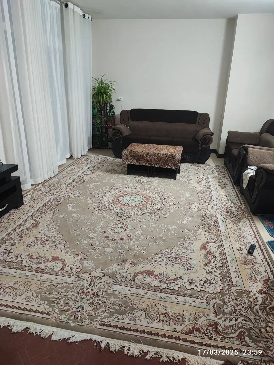 مبل در حد نو|مبلمان خانگی و میز عسلی|اصفهان, تیران|دیوار