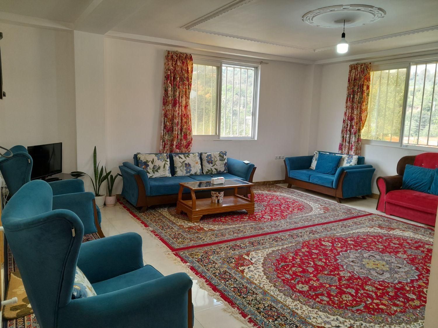 اجاره خانه روزانه باویویی فوق العاده|اجارهٔ کوتاه‌مدت آپارتمان و سوئیت|املش, |دیوار