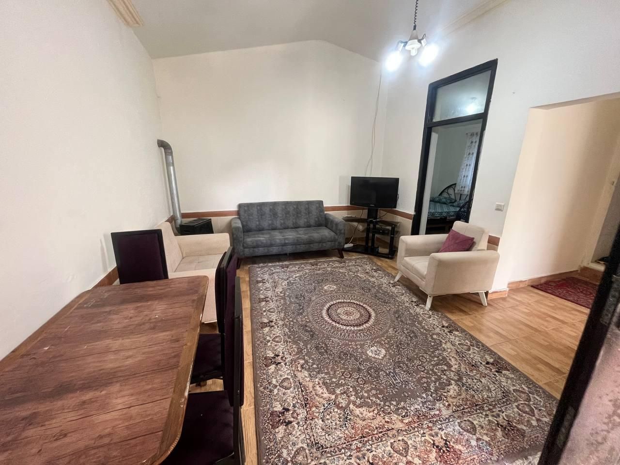 ویلا دوخواب ساحلی دربست|اجارهٔ کوتاهمدت ویلا و باغ|نوشهر, |دیوار