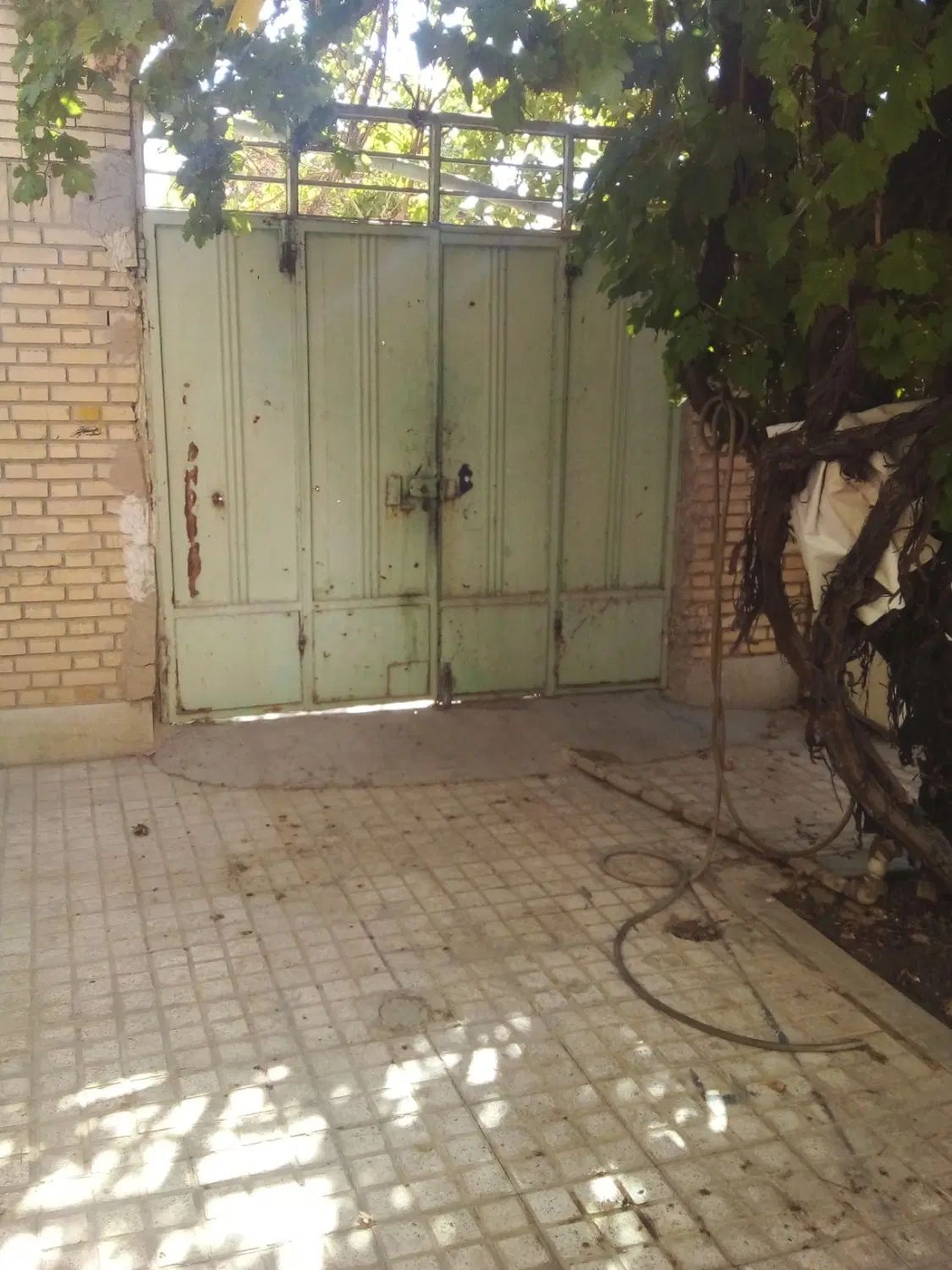 خانه ویلایی ۱۸۰ متری ۳ خوابه در جنیران (لادان)|فروش خانه و ویلا|اصفهان, جنیران (لادان)|دیوار