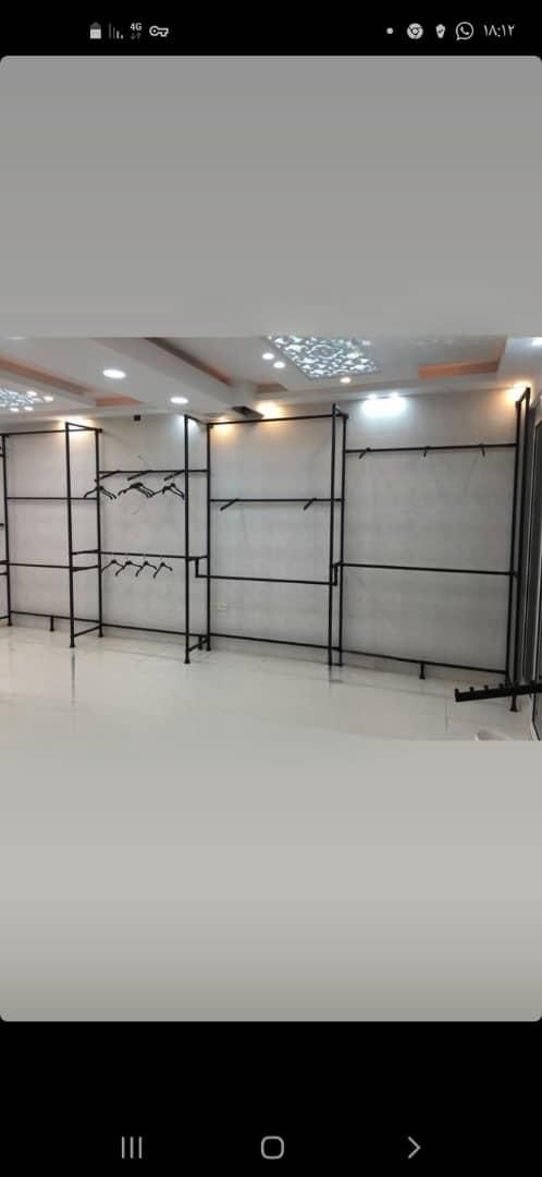 شلف طبقاتی رگال رخت دار اویز چوبکاری|بندرخت و رخت‌آویز|تهران, عبدل‌آباد|دیوار