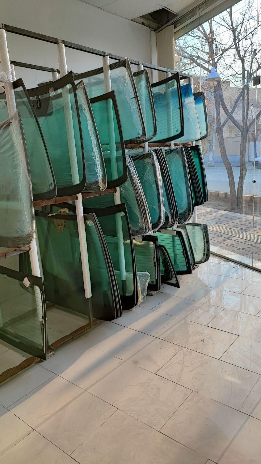 شیشه اتومبیل مدرن|خدمات موتور و ماشین|کاشان, طالقانی|دیوار