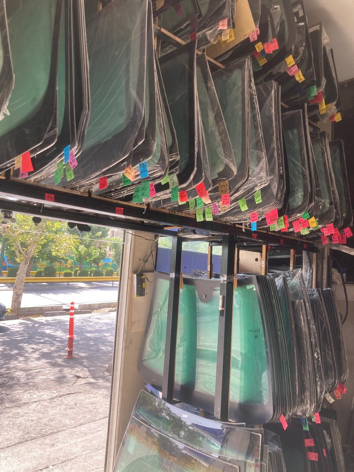 شیشه عقب شاهین رانا برلیانس تارا H30 دنا ریو|قطعات یدکی و لوازم جانبی|تهران, صادقیه|دیوار