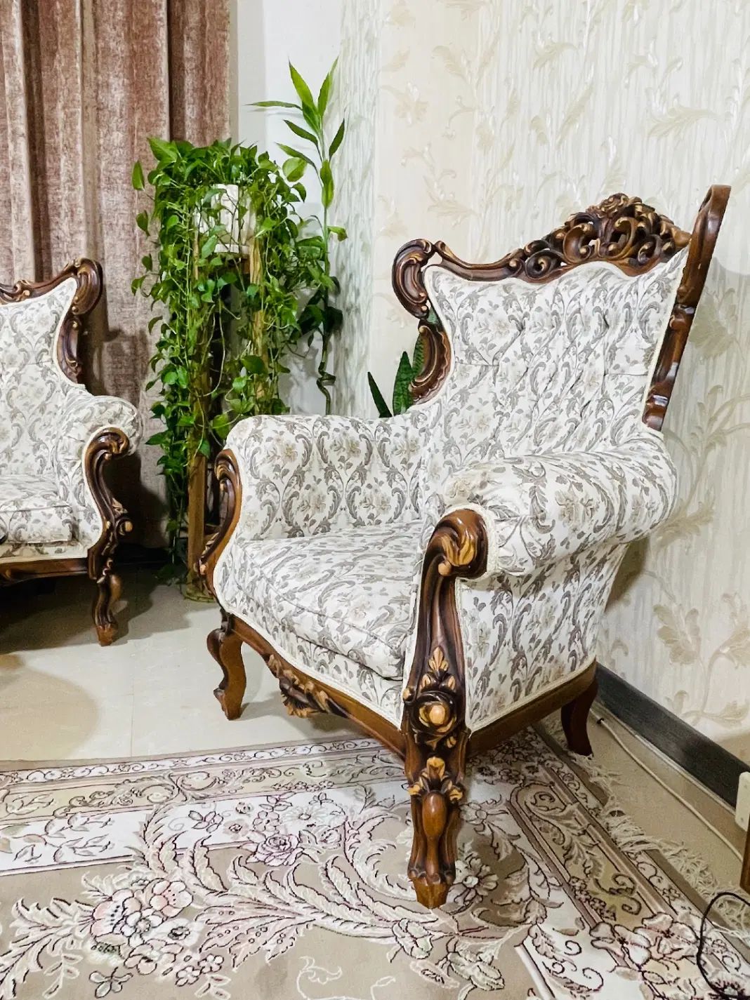 مبل سلطنتی استیل چوب راش|مبلمان خانگی و میز عسلی|رشت, گلسار|دیوار