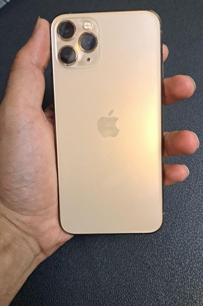اپل iPhone 11 Pro با حافظهٔ ۲۵۶ گیگابایت|موبایل|چناران, |دیوار