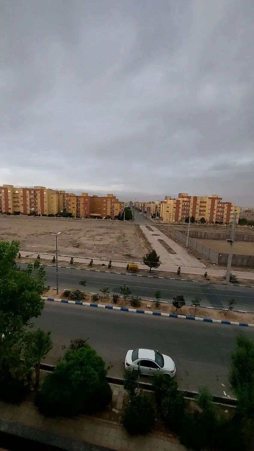 آپارتمان ۸۵ متری شیک شهرک ابریشم با پارکینگ|فروش آپارتمان|چهارباغ, |دیوار