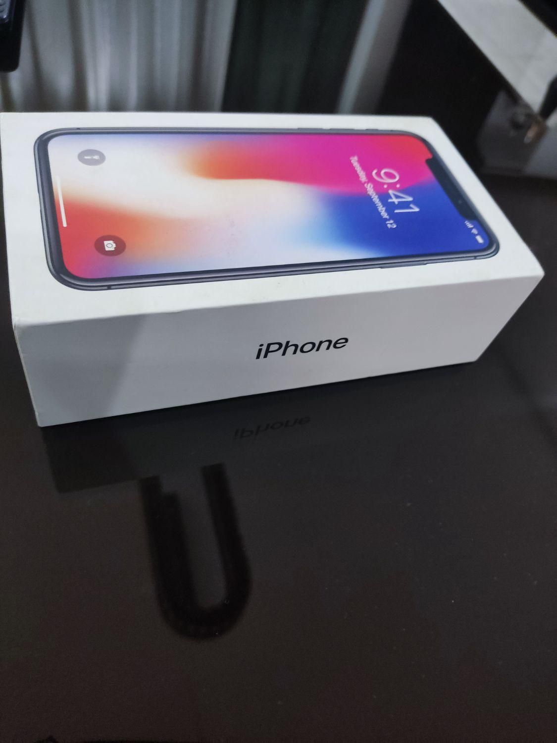 اپل iPhone X با حافظهٔ ۲۵۶ گیگابایت|موبایل|کرج, هفت تیر|دیوار